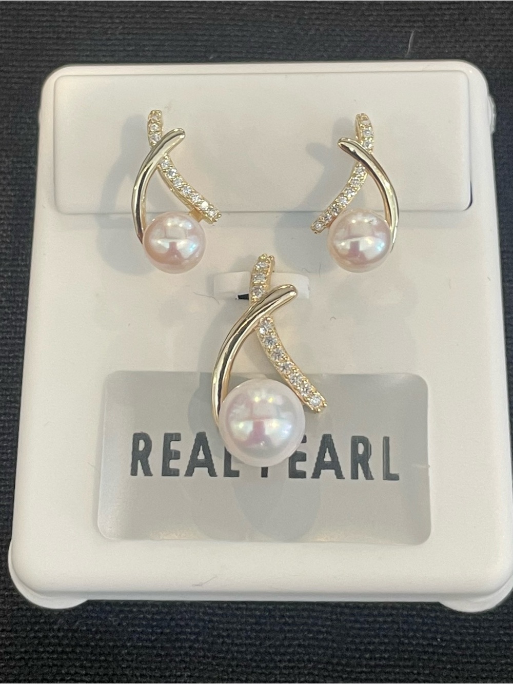 14k gold over 925 silver 0.75ctw Moissanite and real pearl earring and pendant